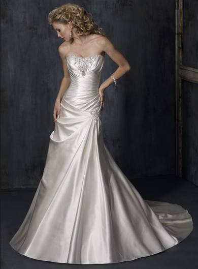Orifashion Handmade Gown / Wedding Dress MA033 Orifashion Handmade Gown / Wedding Dress MA033
