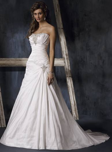 Orifashion Handmade Gown / Wedding Dress MA034 Orifashion Handmade Gown / Wedding Dress MA034