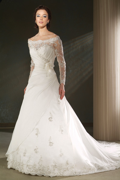 Handmade Modest Lace Wedding Dress with Long Sleeves BO018