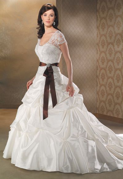Handmade Modest Wedding Dress with Short Sleeves BO019