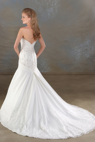 Handmade Bridal Gown / Wedding Dress BO061