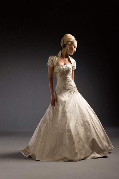 Wedding Dress_Ball gown 10C133