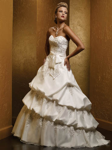 Wedding Dress_Strapless ball gown 10C229