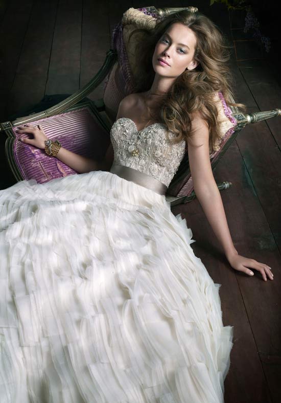 Handmade Dream Series Romantic Wedding Dress DW3063