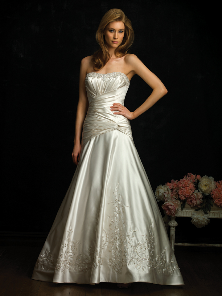 Orifashion HandmadeLuxury Embroidered and Beaded Wedding Dress A