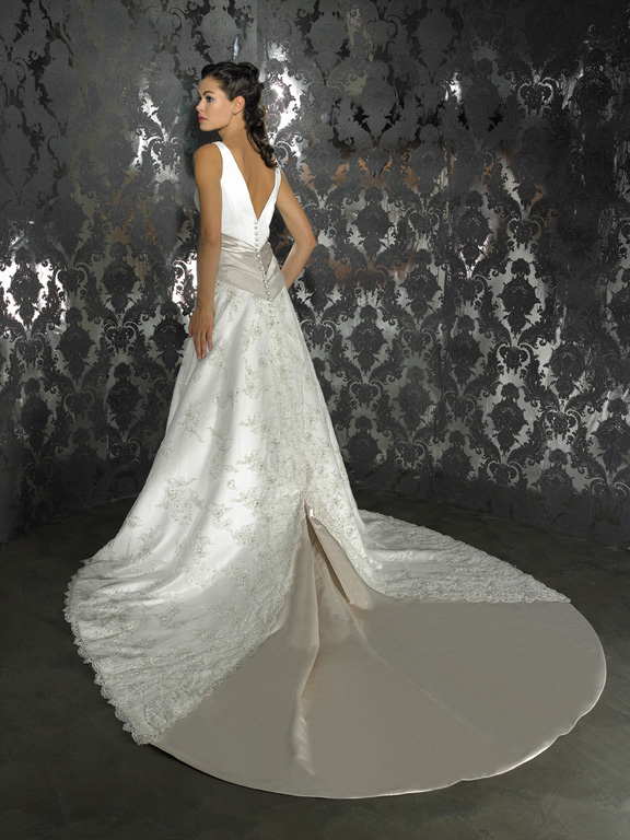 Orifashion HandmadeHandmade Formal Wedding Dress with Wide Strap