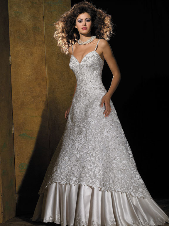 Orifashion HandmadeDramatic Cut-out Lace Wedding Dress AL123