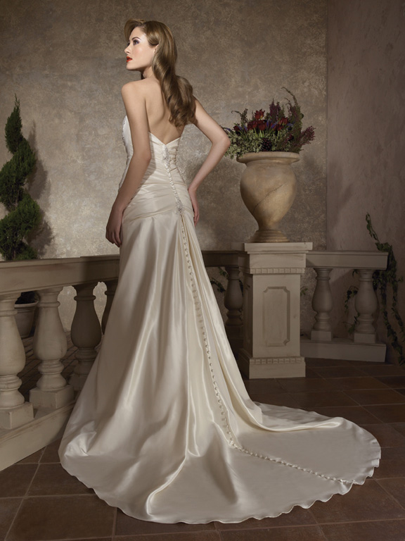 Orifashion HandmadeHandmade Bridal Gown with Swarovski Crystal D - Click Image to Close