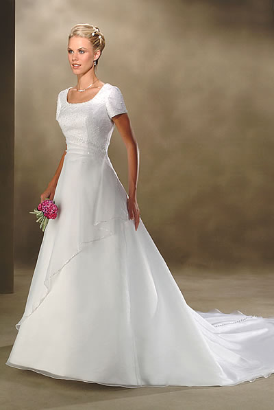 Dress Model Bride on 00 Best Selling Bride Wedding Dress Gown Bg046 Model Bg047