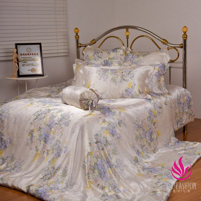 Orifashion Silk Bedding 8PCS Set Printed Floral Pattern King Siz - Click Image to Close