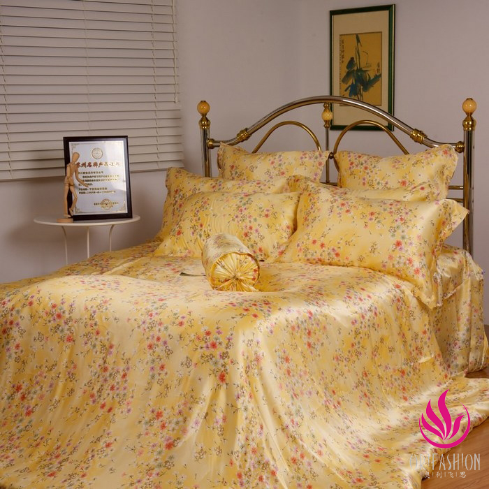 Orifashion Silk Bedding 6PCS Set Printed Floral Patterns Queen S