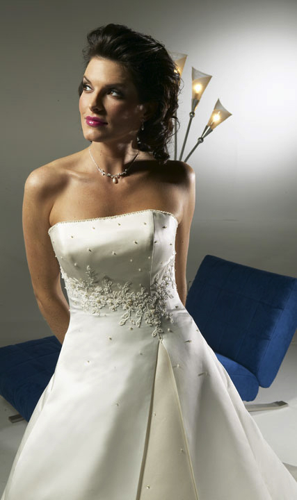 Bridal Wedding dress / gown C945