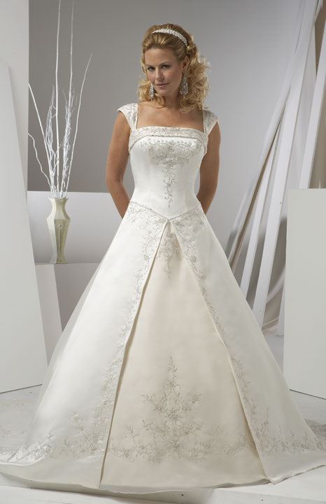 Bridal Wedding dress / gown C947