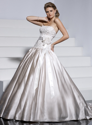 Orifashion HandmadeWedding Dress_Ball gown DC025