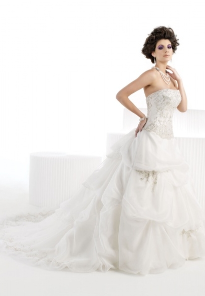 Diamond Bridal Gown_ A-line DC183