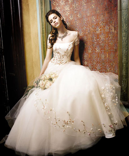 Golden collection wedding dress / gown GW064