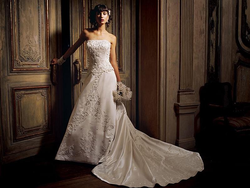 Handmade Luxury Embroidered and Beaded Bridal Gown EG42