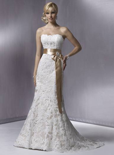 Orifashion Handmade Gown / Wedding Dress MA112 Orifashion Handmade Gown / Wedding Dress MA112