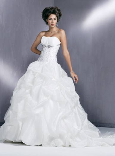 Orifashion Handmade Gown / Wedding Dress MA118 Orifashion Handmade Gown / Wedding Dress MA118