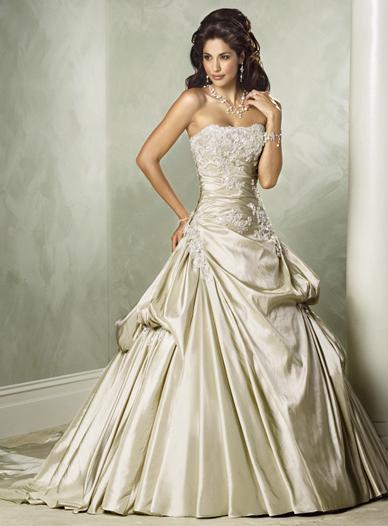 Wedding Dress_Full A-line gown SC025