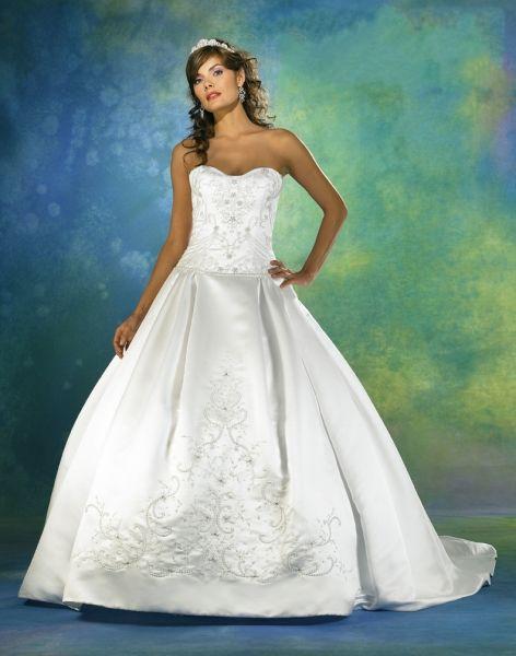 Wedding Dress_Cathedral train SC045 Wedding Dress_Cathedral train SC045