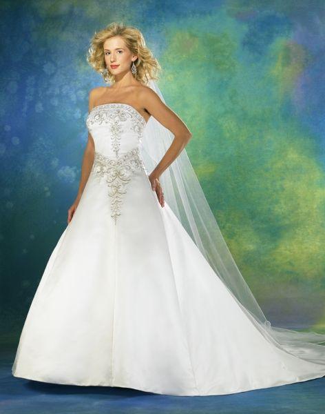 Wedding Dress_Cathedral train SC046 Wedding Dress_Cathedral train SC046
