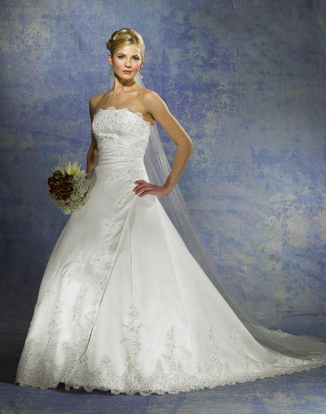 Wedding Dress_Cathedral train SC065 Wedding Dress_Cathedral train SC065