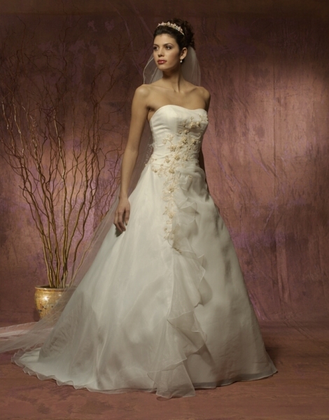 Wedding Dress_Full A-line gown SC077 Wedding Dress_Full A-line gown SC077
