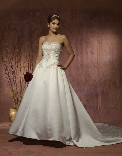 Wedding Dress_Formal cathedral train SC078 Wedding Dress_Formal cathedral train SC078