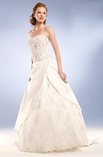 Wedding Dress_Full A-line gown SC204