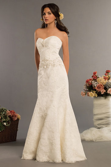 Wedding Dress_Sweetheart neckline SC213