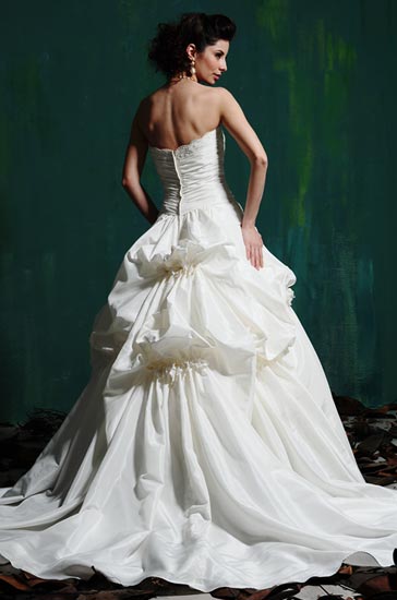 Wedding Dress_Caught-up hem SC224