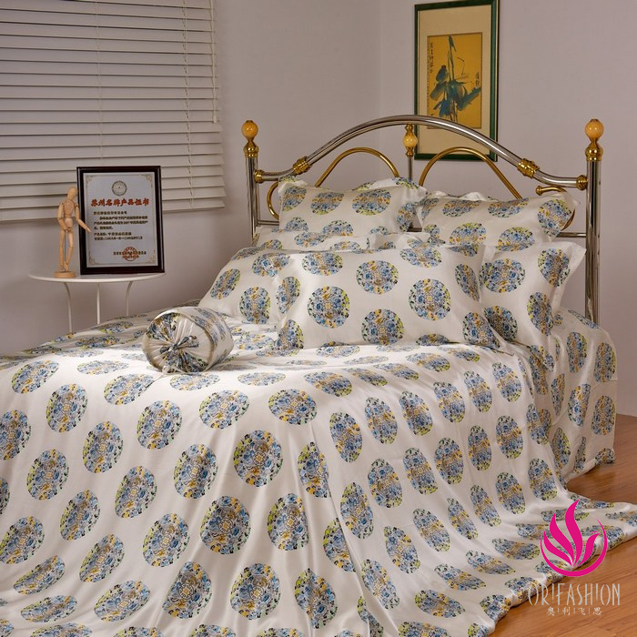 Orifashion Silk Bed Sheet Printed with Auspicious Totem Queen Si