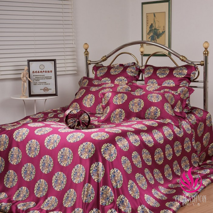 Orifashion Silk Bed Sheet Printed with Auspicious Totem Queen Si - Click Image to Close