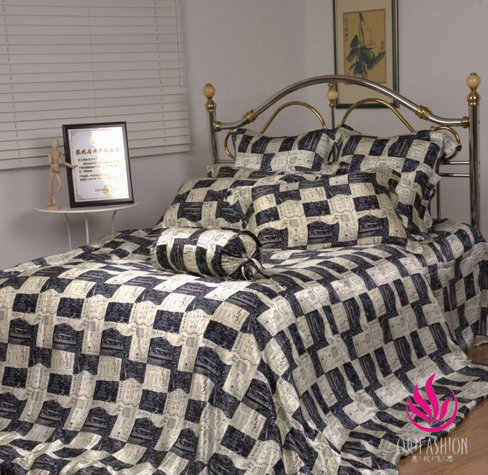 Silk Charmeuse Duvet Cover Printed with Sketchy Lines SDV012
