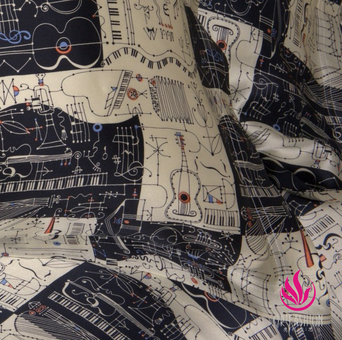 Silk Charmeuse Duvet Cover Printed with Sketchy Lines SDV012