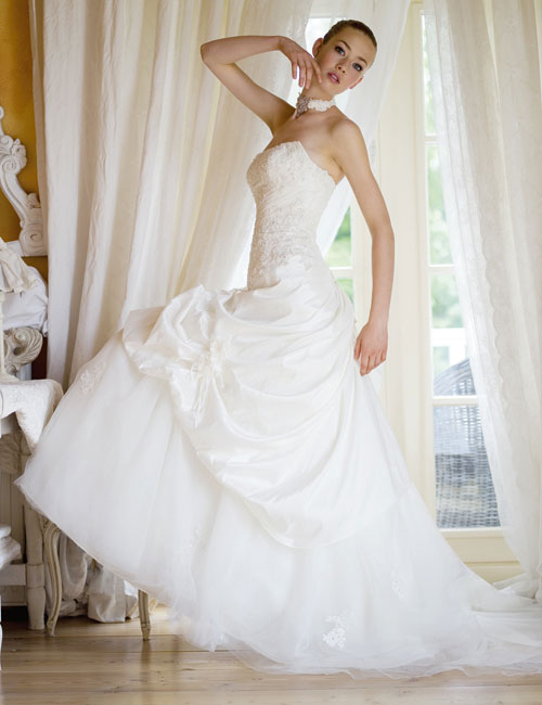 Orifashion Handmadestrapless wedding dress / gown 032