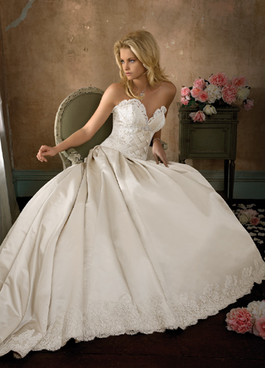 Orifashion Handmadestrapless wedding dress / gown 082  Orifashion Handmadestrapless wedding dress / gown 082