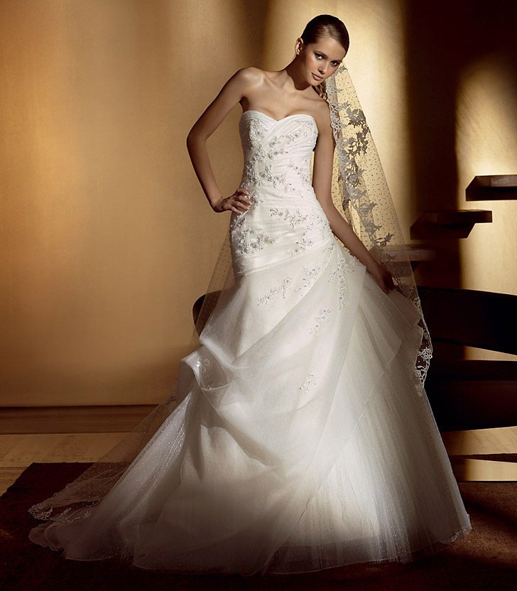 Orifashion Handmadestrapless wedding dress / gown 122