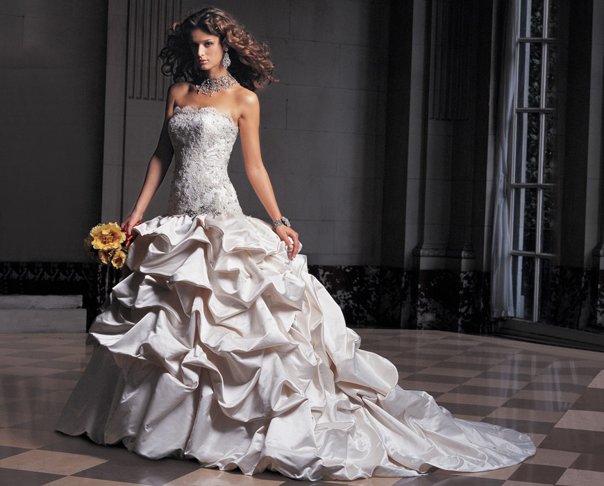 Orifashion Handmadestrapless wedding dress / gown 300